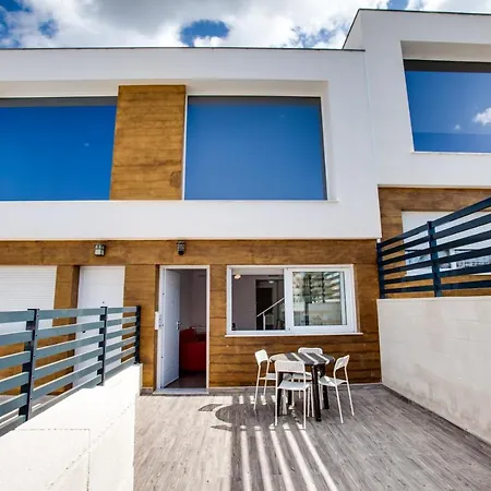 La Casa De Eduardo Holiday home *